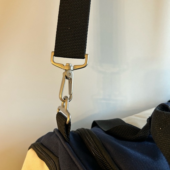 RUSSELL EXCLUSIVELY DISTRIBUTED BY PREMIUM BAGS,LLC LOGO NCCA FINAL FOUR DUFFEL - Picture 12 of 15